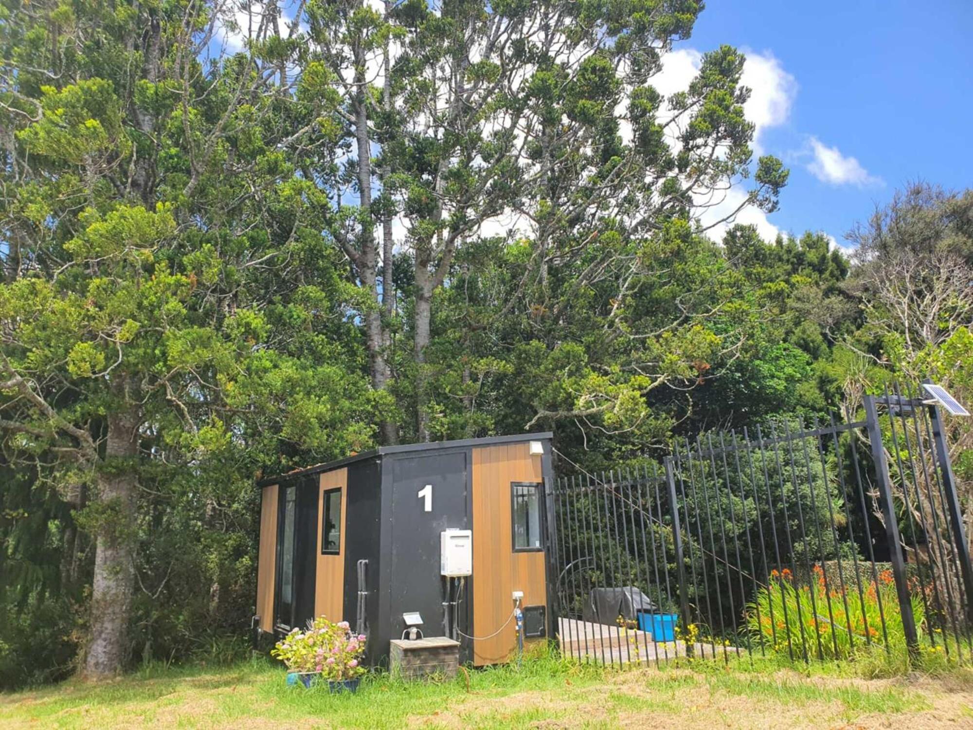 Вілла The Kauri Getaway By Tiny Away Waitoki Екстер'єр фото