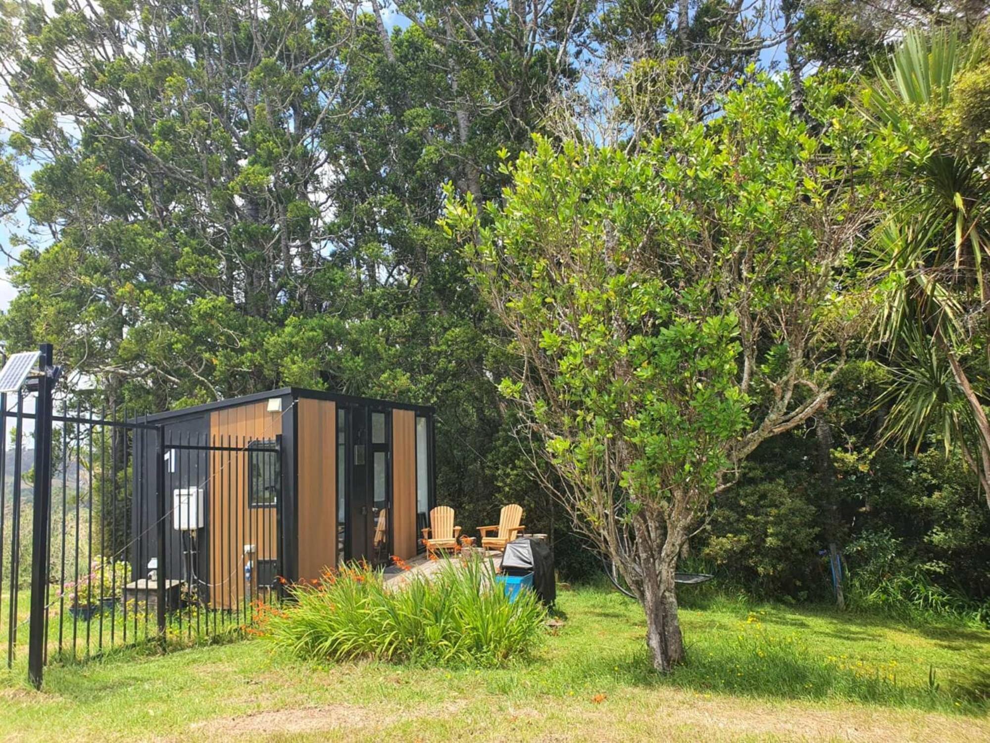 Вілла The Kauri Getaway By Tiny Away Waitoki Екстер'єр фото