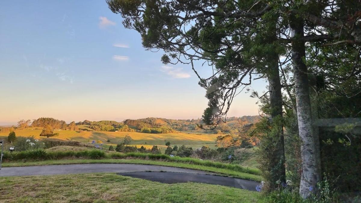 Вілла The Kauri Getaway By Tiny Away Waitoki Екстер'єр фото