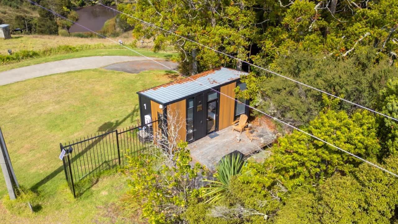 Вілла The Kauri Getaway By Tiny Away Waitoki Екстер'єр фото