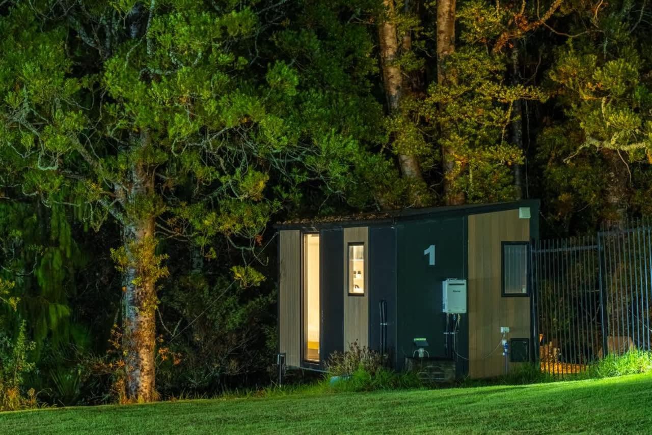 Вілла The Kauri Getaway By Tiny Away Waitoki Екстер'єр фото